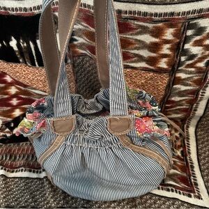 Thirty One Conductor style Floral Striped Shoulder-drawstring  Bag